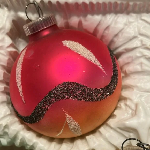 VTG Mercury Glass 8” Glitter Ball Christmas Ornaments (5) in Orig. Box Germany - Picture 5 of 6